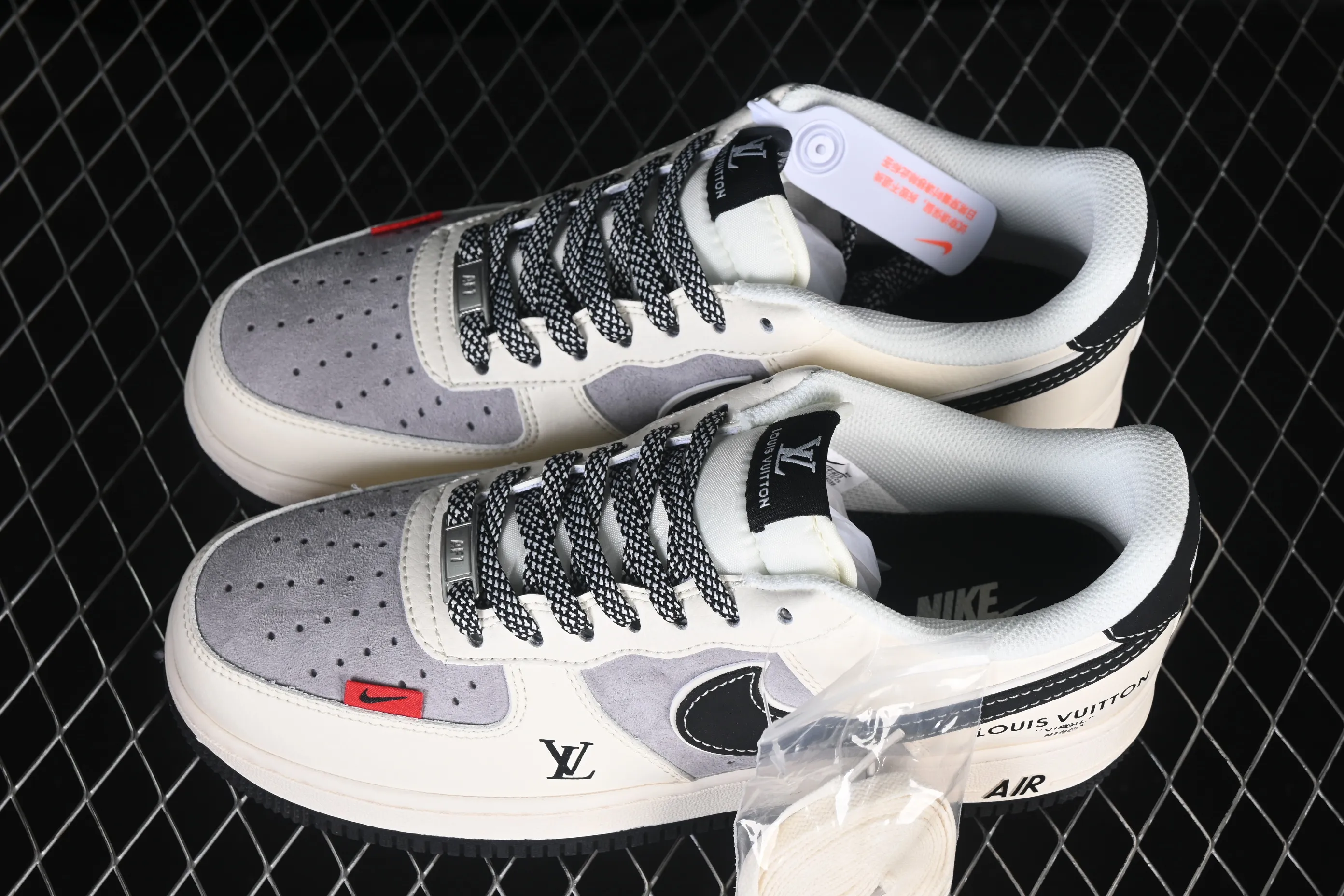 All categories Nk Air Force 1 Air Force series Nk Air Force 1 Low Air Force low-top Nike Air Force 1'07 Low joint black and gray suede Air Force 1 low-top casual sneakers XD9314-619